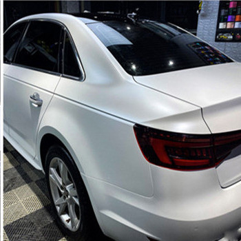 Audi Electro Optic Metallic White Car Wrap Film Film Air Release Slideable